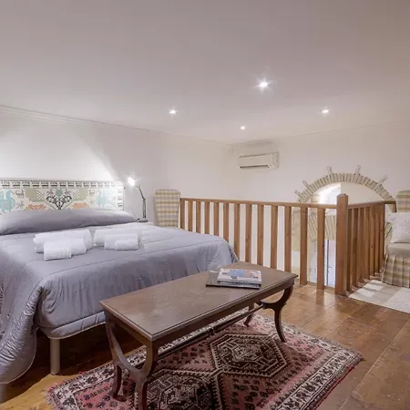 Apartmán Right House - Small Garden In Old Town - Historical Castle District